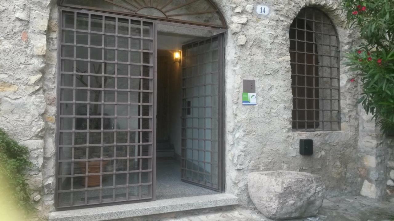 Appartamenti Frapporta Tenno Εξωτερικό φωτογραφία